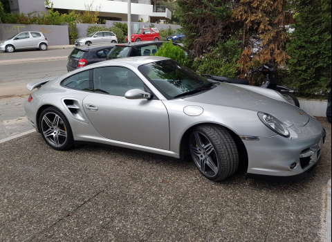 Porsche Carrera 997 Turbo. Dension Gateway 500 BT, FocaI Utopia.
